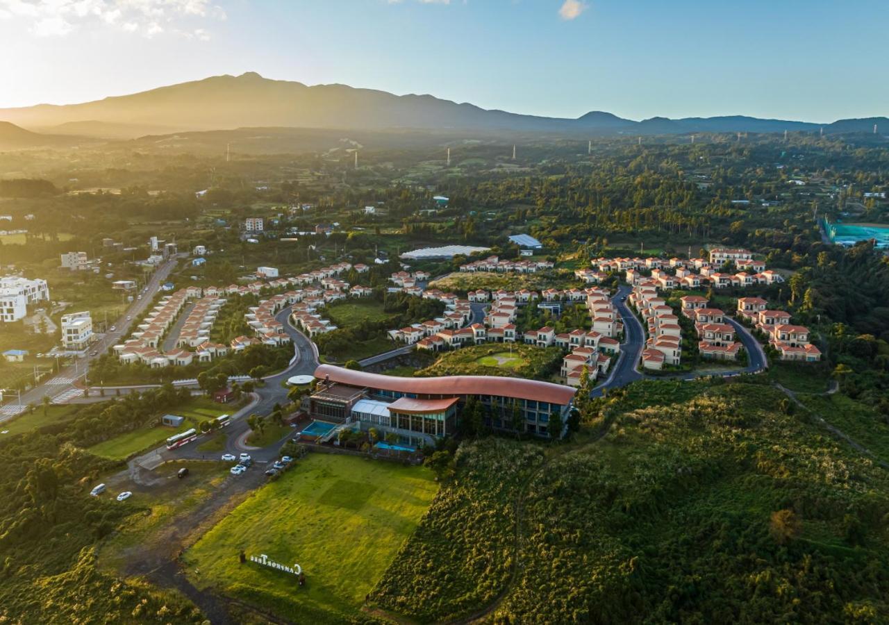 Camphortree Hotel And Resort Jeju Exterior photo