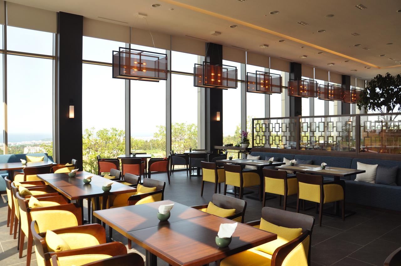 Camphortree Hotel And Resort Jeju Exterior photo
